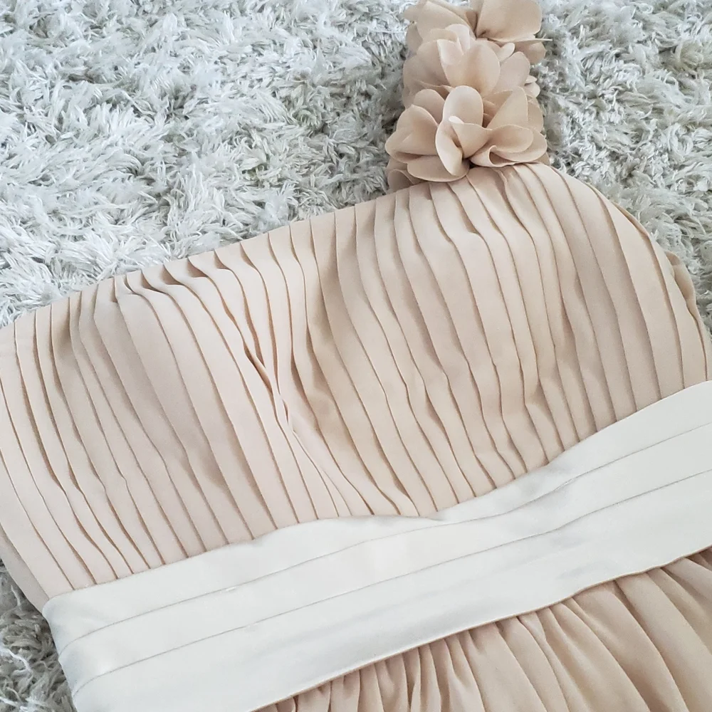 Champagne one shoulder mini dress - Picture 3 of 6